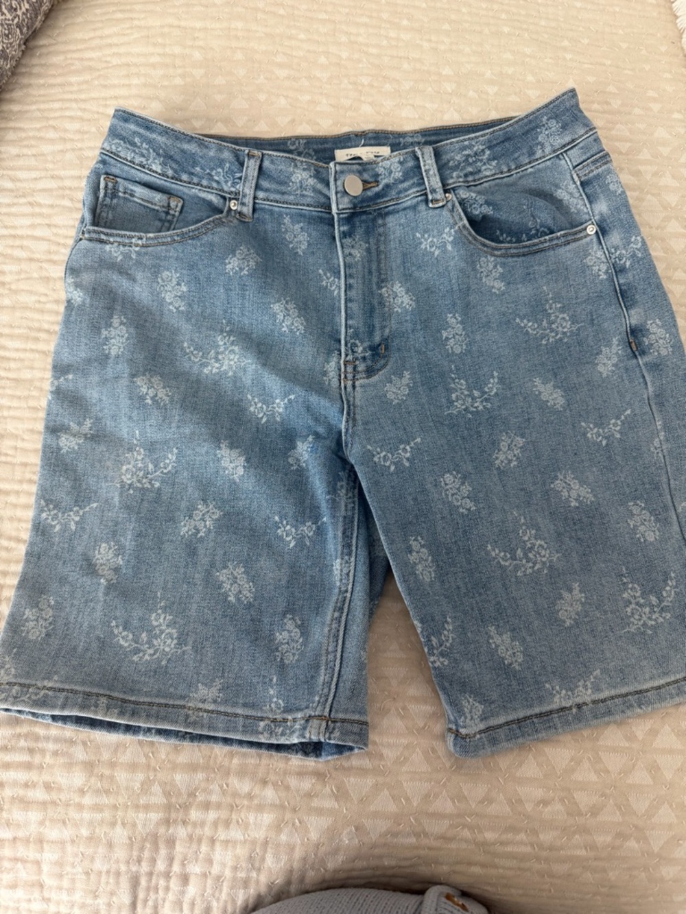 Floral Print Denim Bermuda Shorts - Light Blue